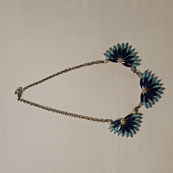 Beautiful Half Starbust Necklace with Rhinestone accents - Picture 6 of 8